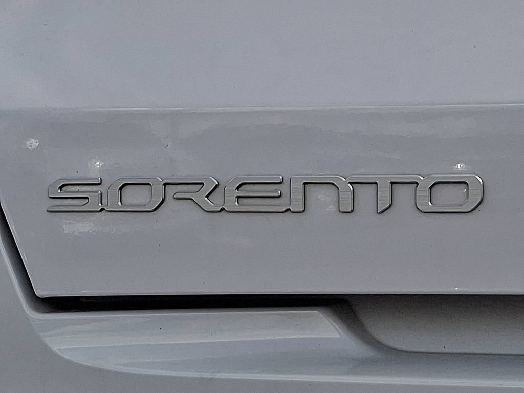 Certified 2023 Kia Sorento SX AWD/4WD image 31