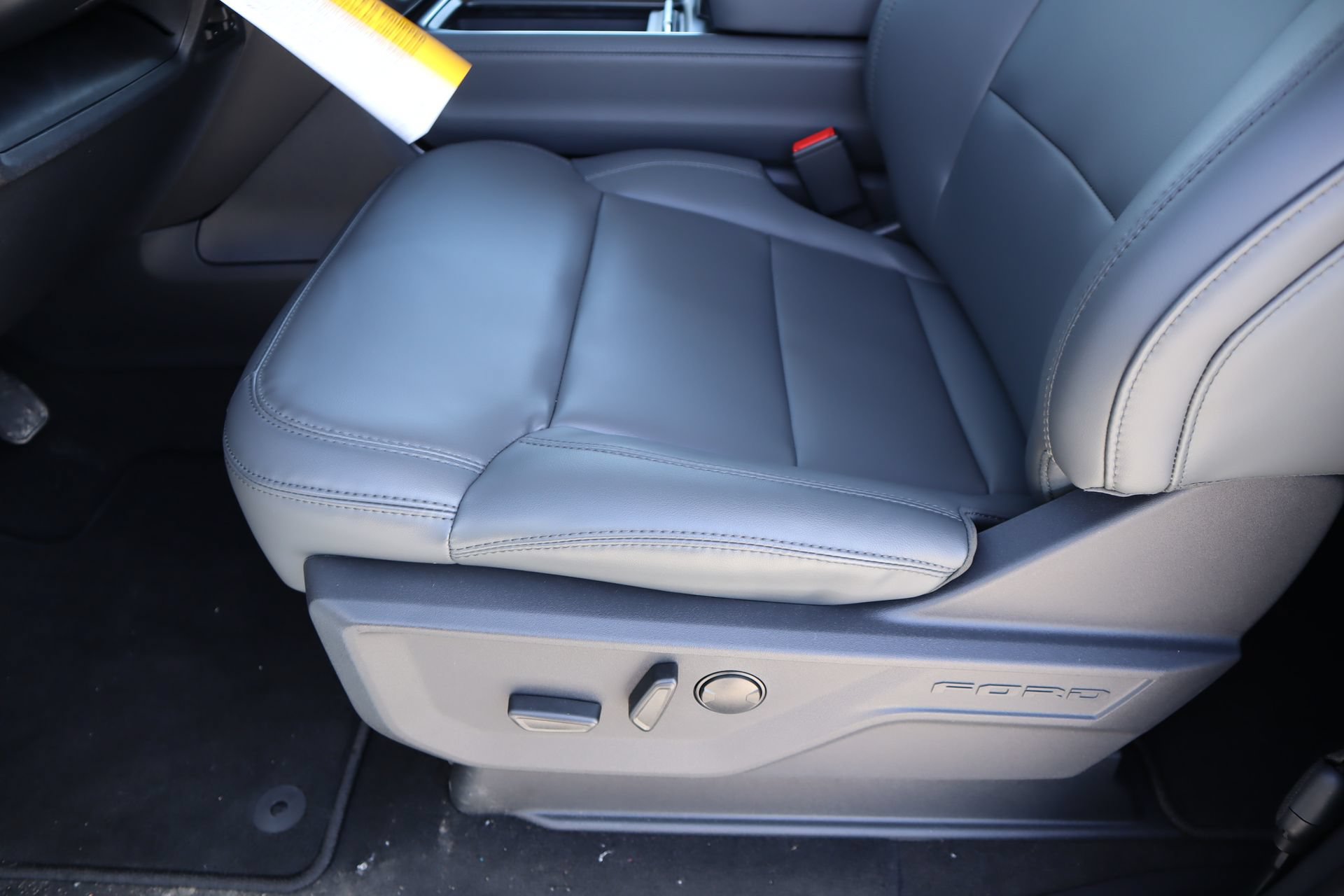 New 2026 Ford Expedition Active AWD/4WD image 14