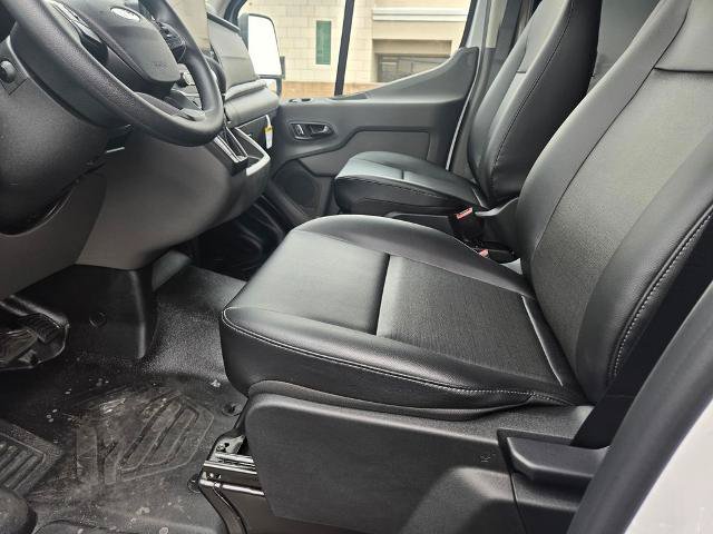 New 2026 Ford Transit 250 148 Medium Roof RWD image 34