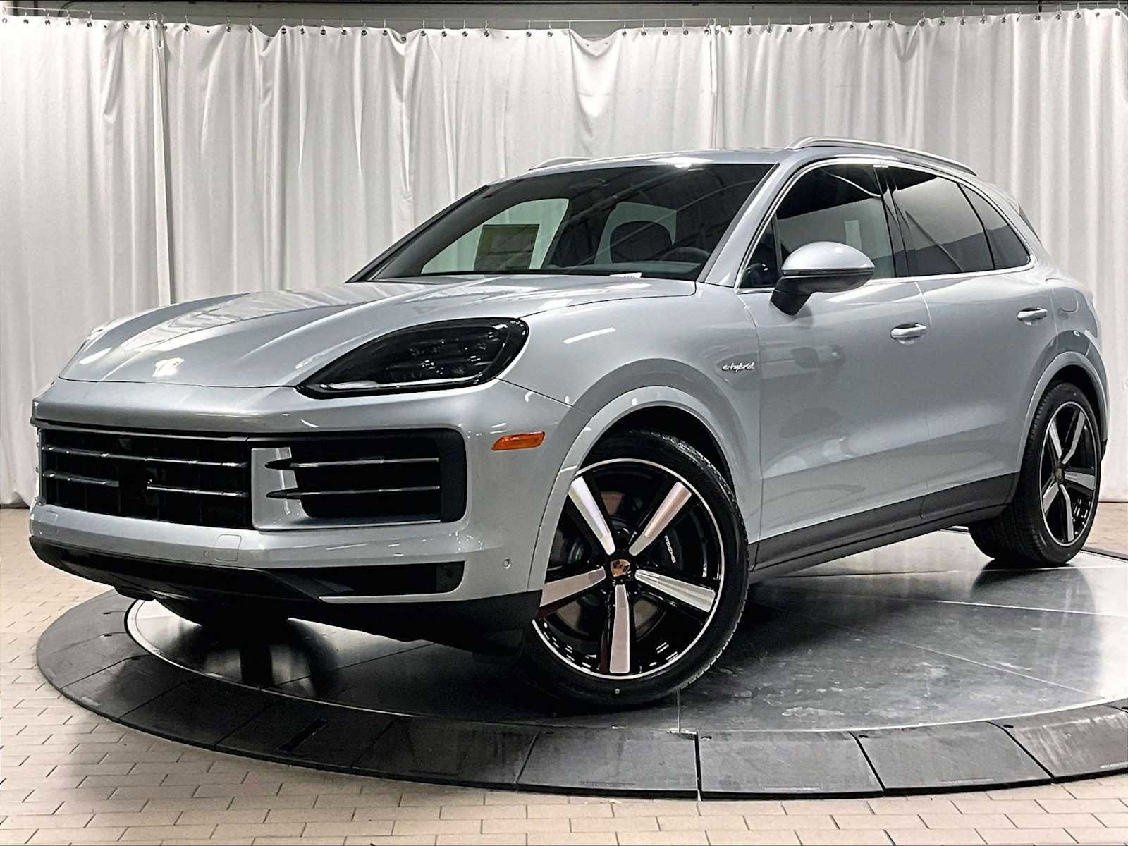 New 2026 Porsche Cayenne E-Hybrid image 1