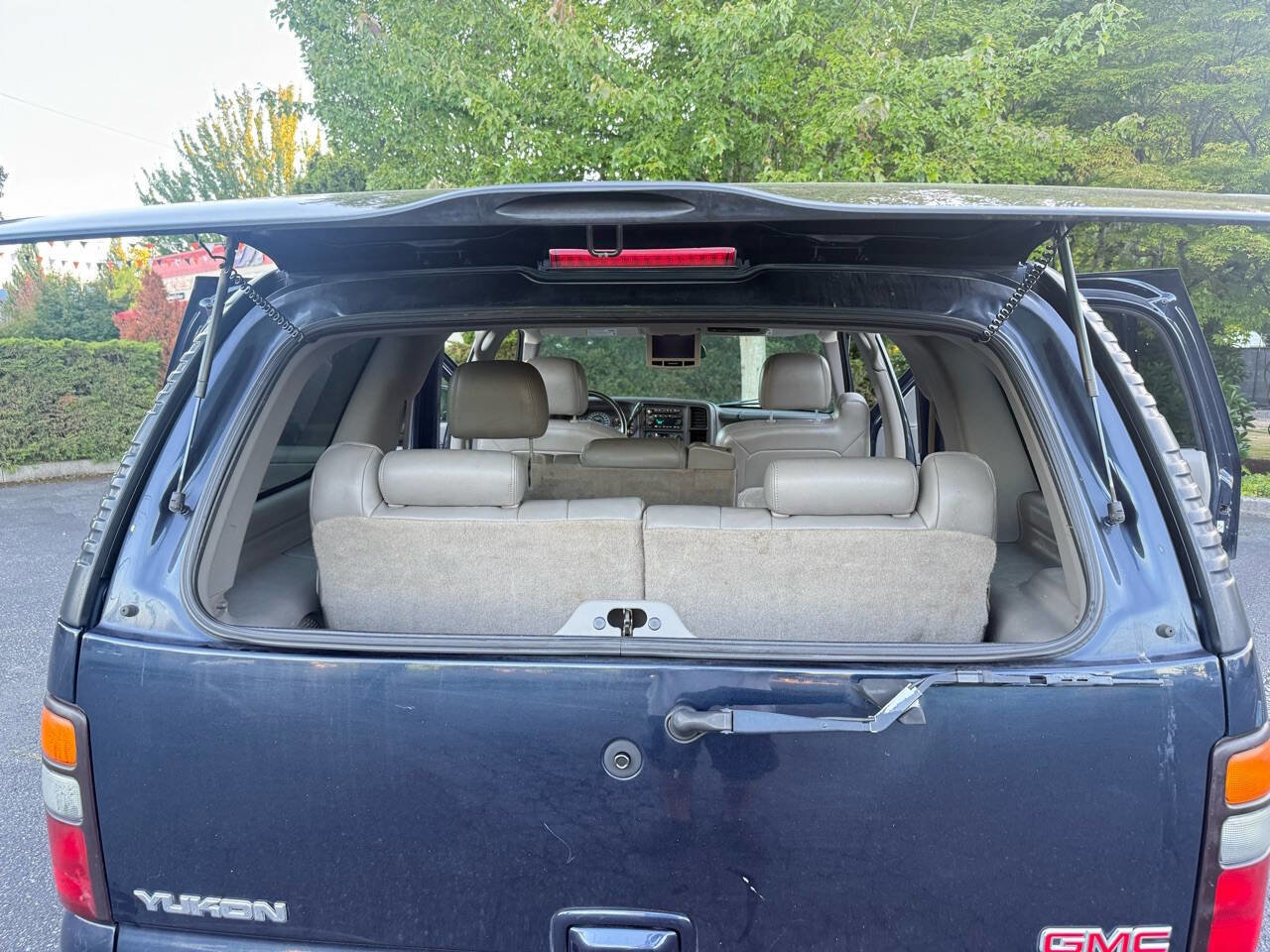 Used 2004 GMC Yukon SLT w/ 1SD Preferred Equipment Group image 55