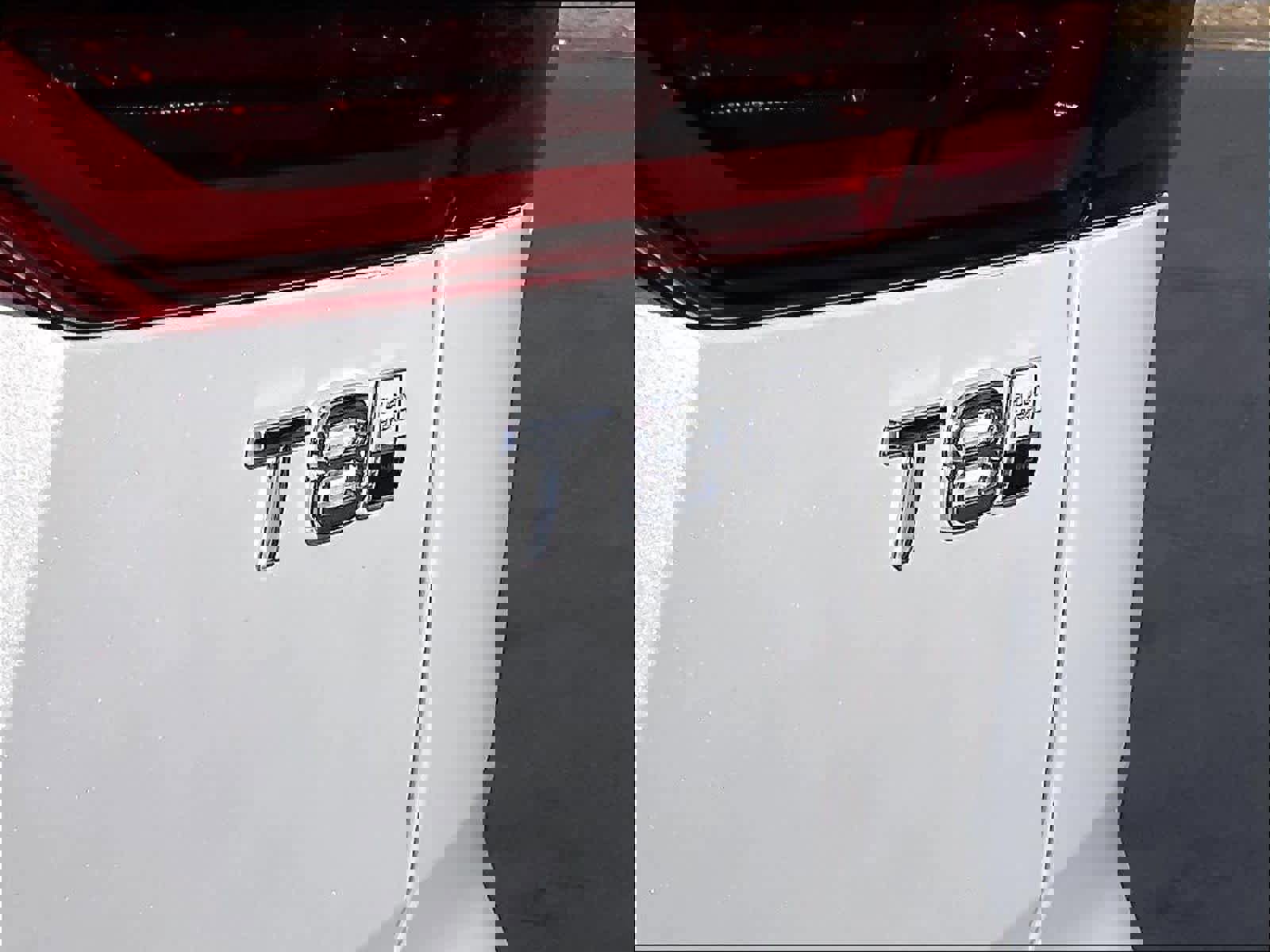 New 2026 Volvo XC60 T8 Ultra w/ Climate Package image 26