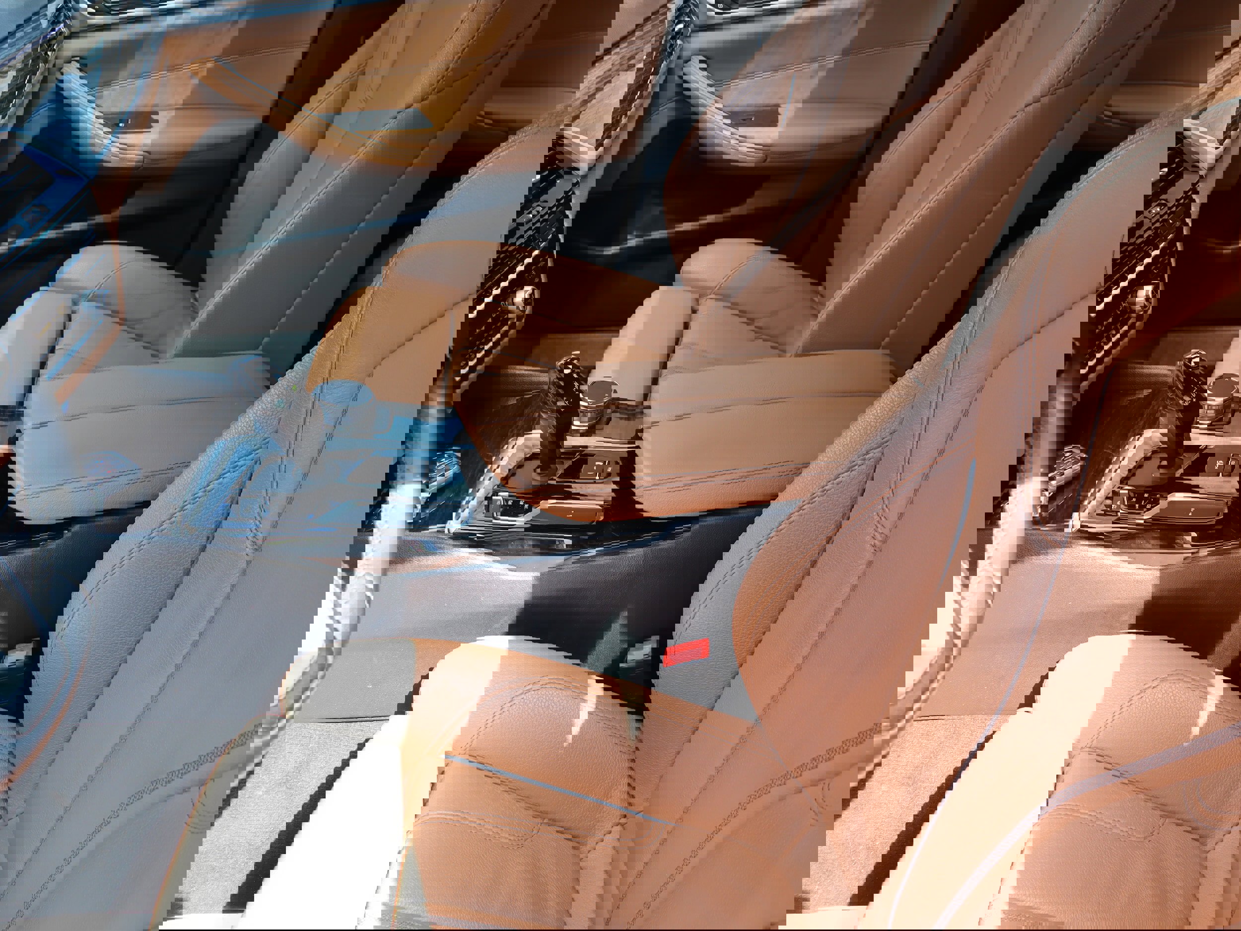 Used 2019 BMW 530i w/ Convenience Package image 17