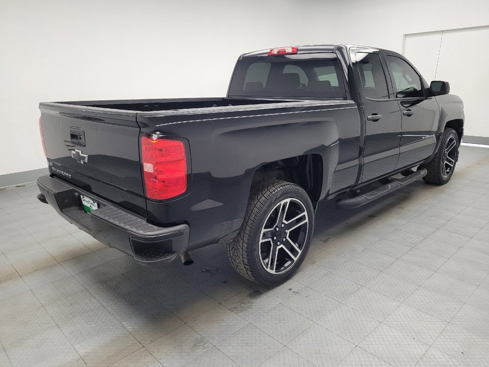 Used 2017 Chevrolet Silverado 1500 Custom w/ LPO, Black Pack image 9