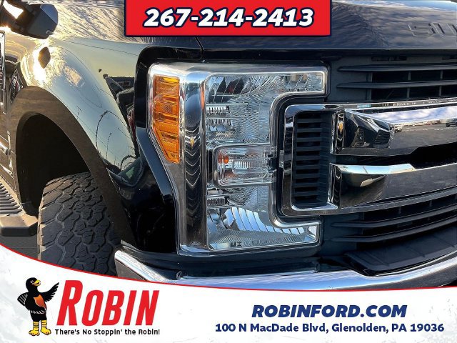 Used 2017 Ford F250 XLT w/ XLT Premium Package AWD/4WD image 35
