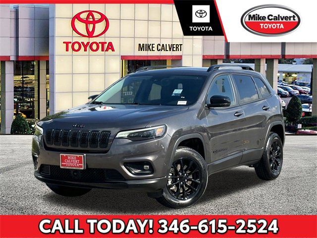 Used 2023 Jeep Cherokee Altitude Lux