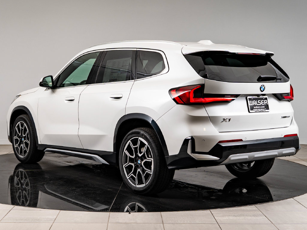 New 2026 BMW X1 xDrive28i w/ Technology Package AWD/4WD image 6