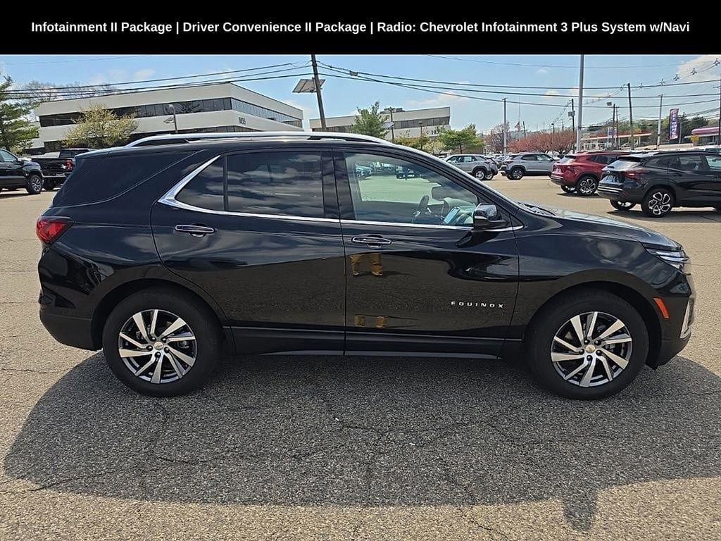 Used 2022 Chevrolet Equinox Premier AWD/4WD image 2