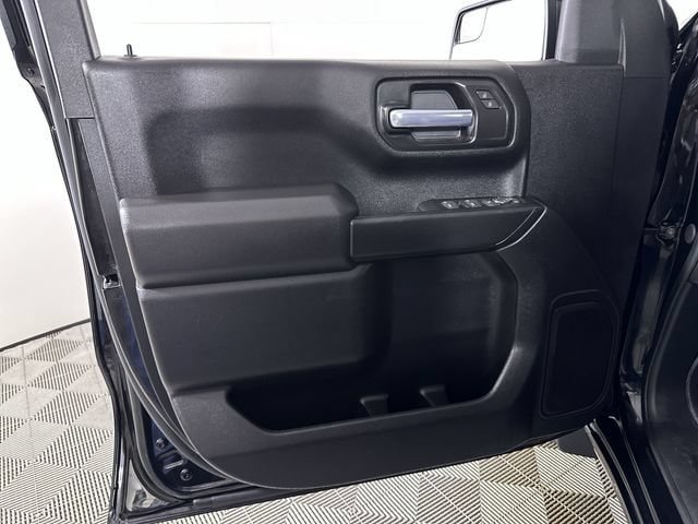 Used 2025 Chevrolet Silverado 1500 Custom AWD/4WD image 23