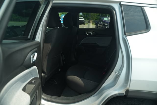 Used 2024 Jeep Compass Sport AWD/4WD image 15