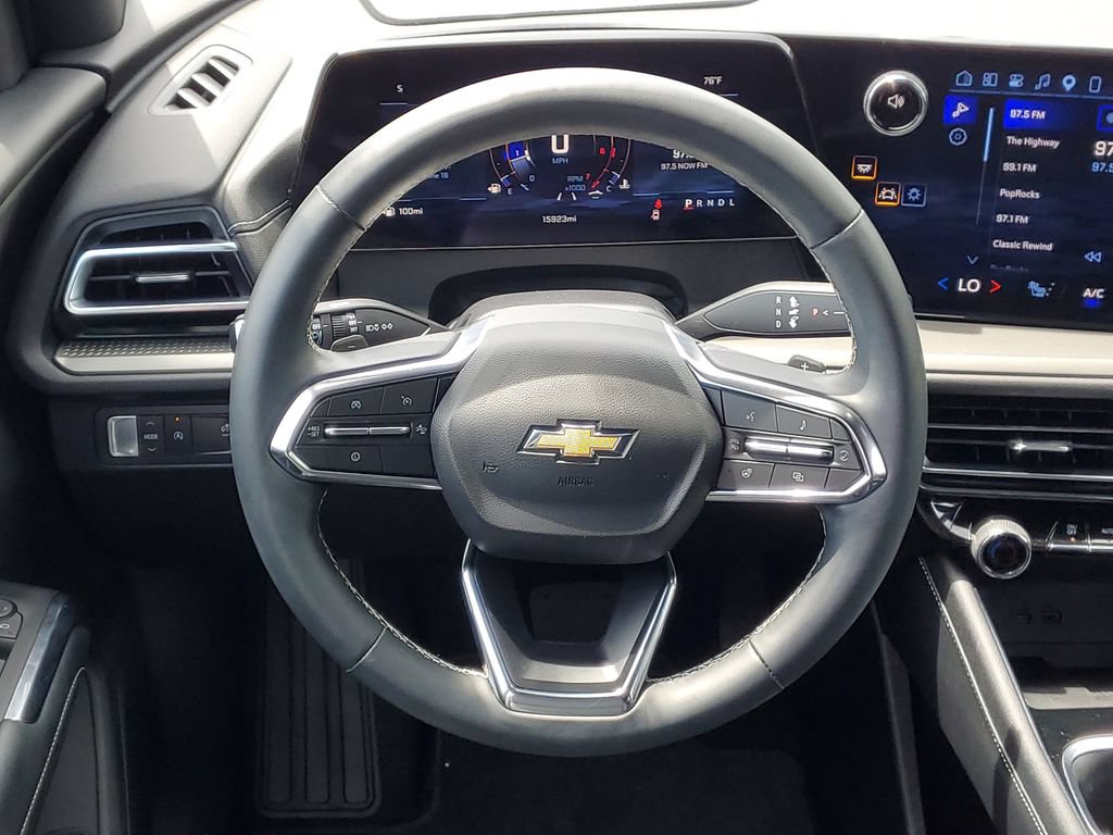 Used 2025 Chevrolet Traverse LT w/ Driver Confidence Package FWD image 26