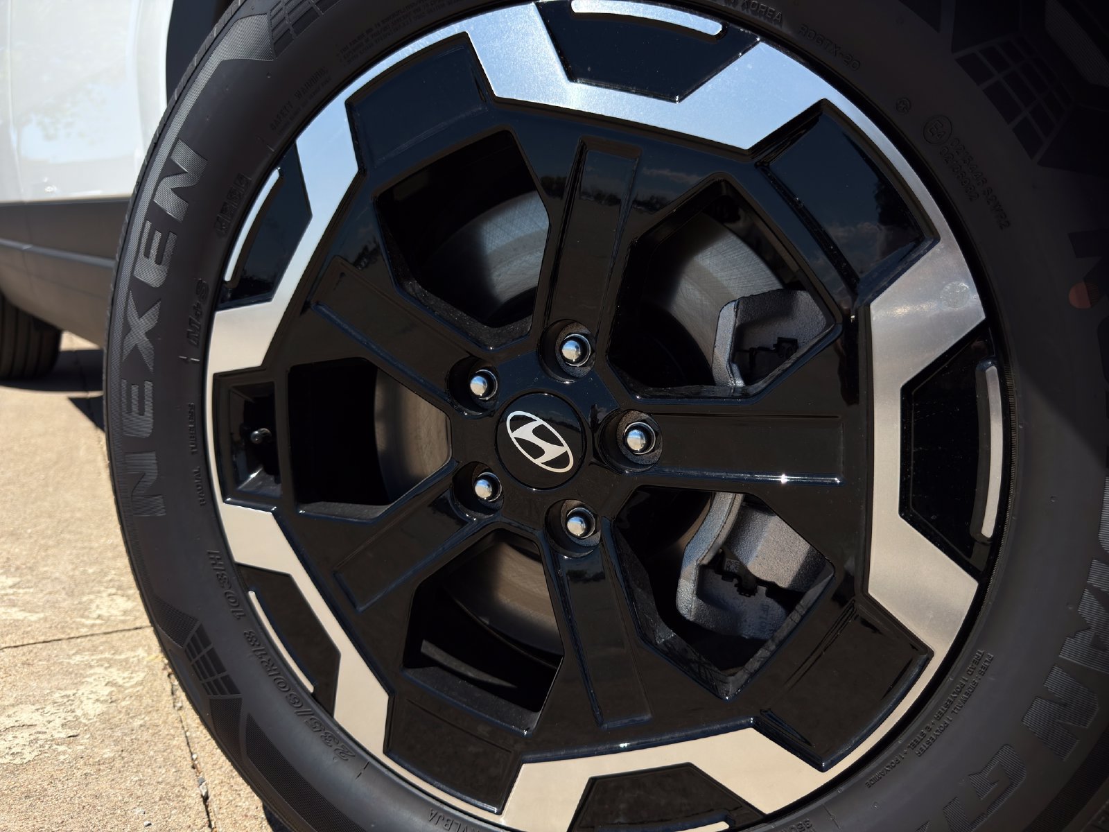New 2027 Hyundai Santa Fe SEL FWD image 10