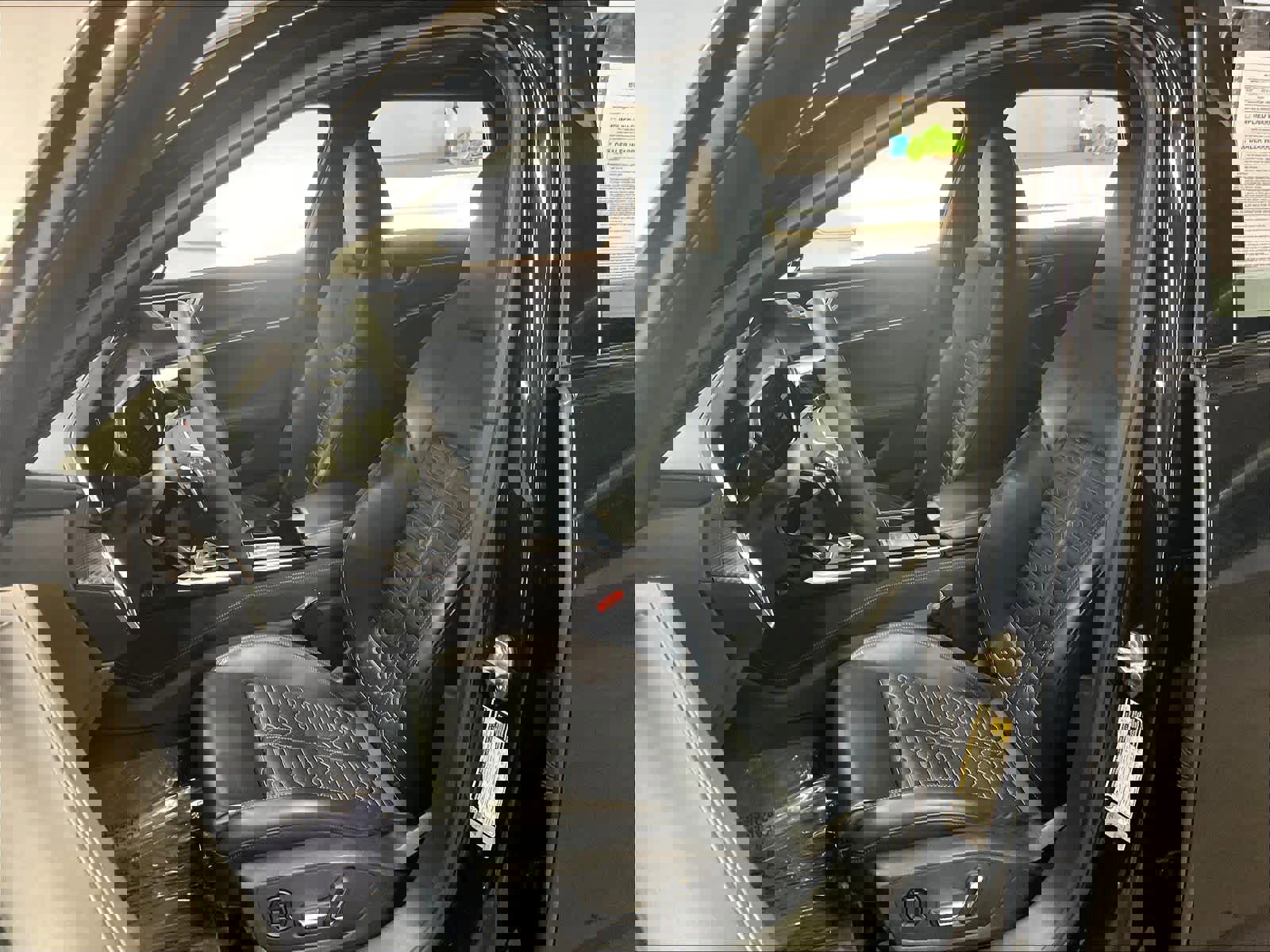 Used 2022 Audi RS 6 w/ Executive Package image 26