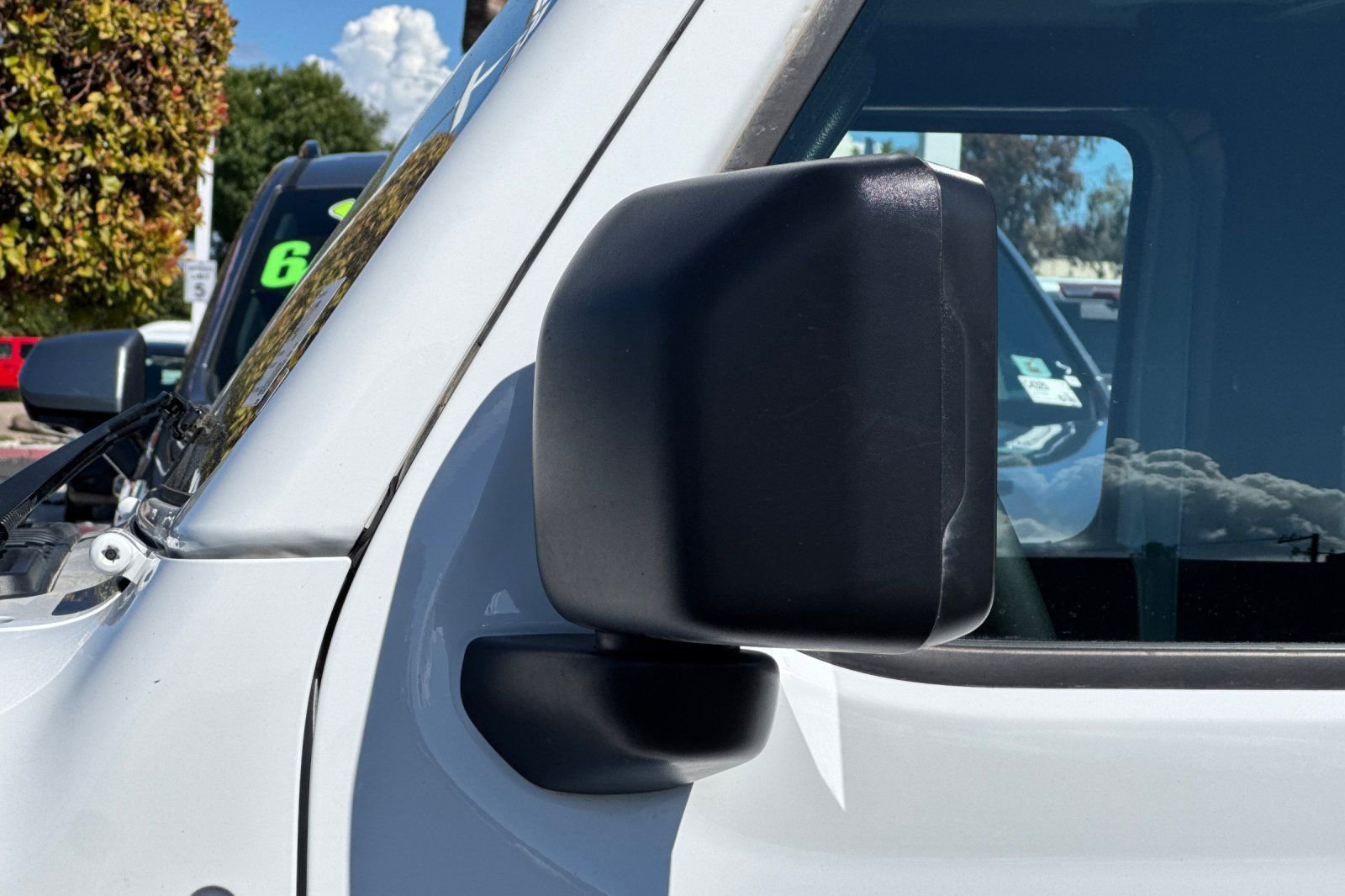 Used 2025 Jeep Gladiator Sport image 50