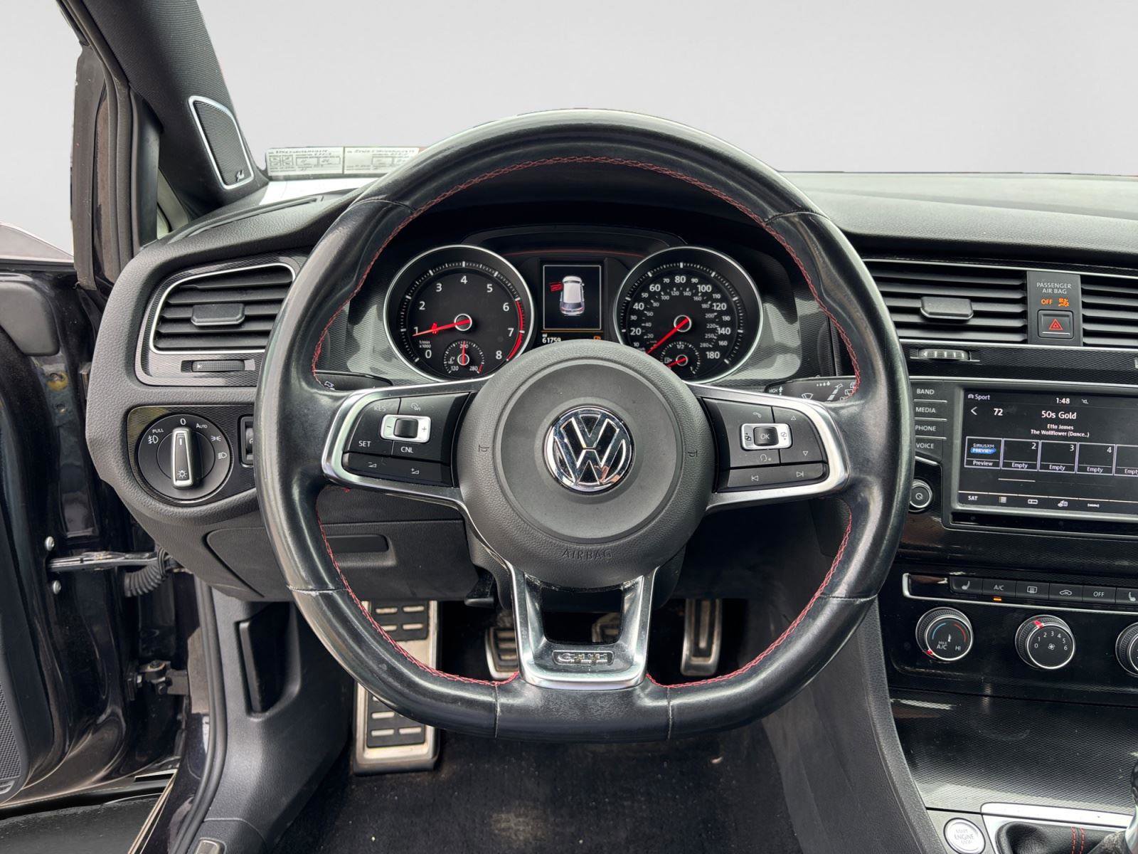 Used 2016 Volkswagen GTI SE FWD image 11