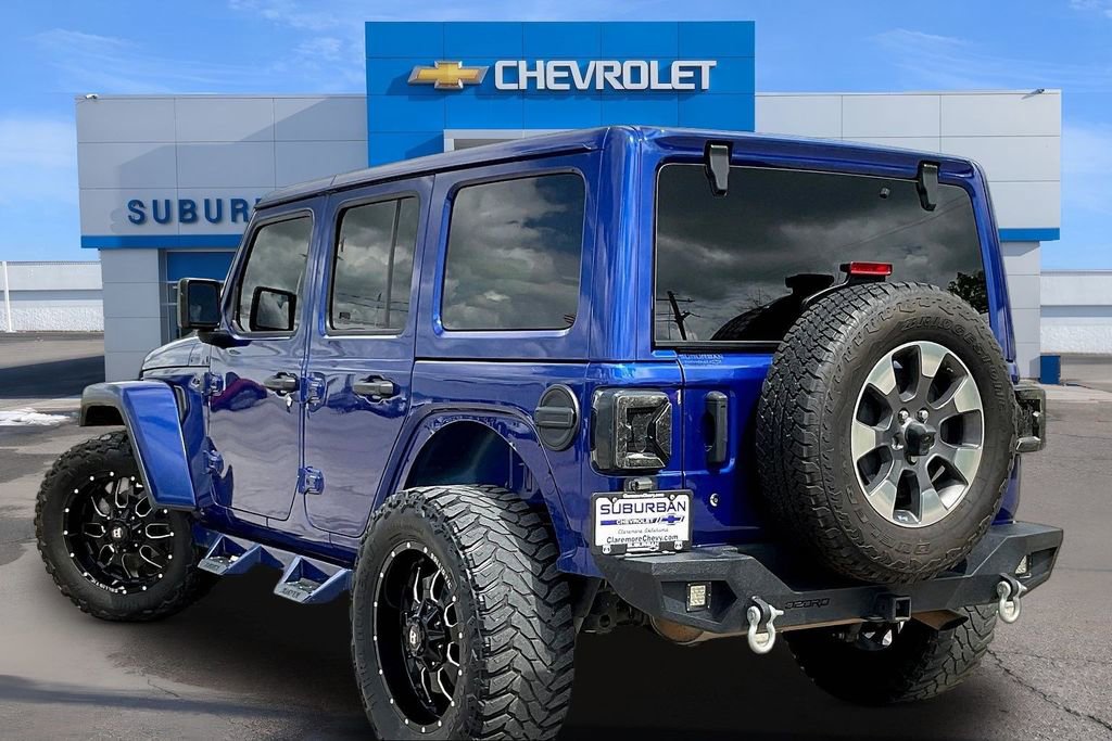 Used 2018 Jeep Wrangler Unlimited Sahara AWD/4WD image 12