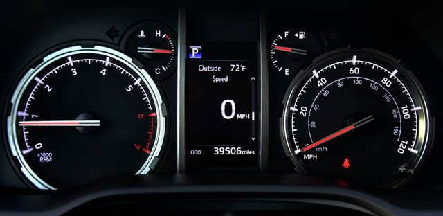 Certified 2024 Toyota 4Runner TRD Off-Road image 31