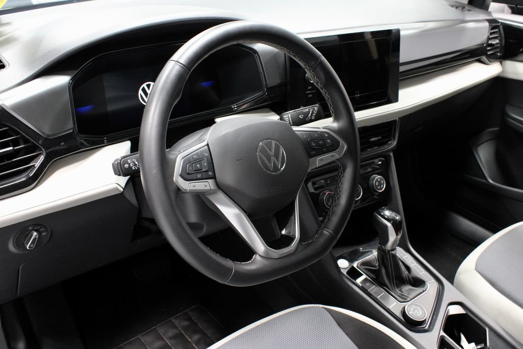Used 2025 Volkswagen Taos S AWD/4WD image 25