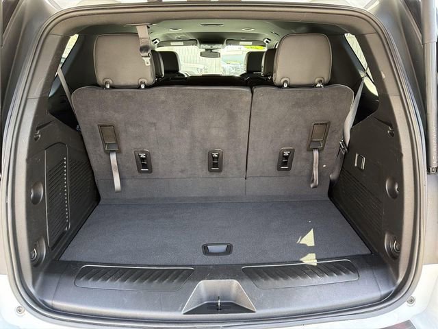 Used 2024 GMC Yukon SLT RWD image 25
