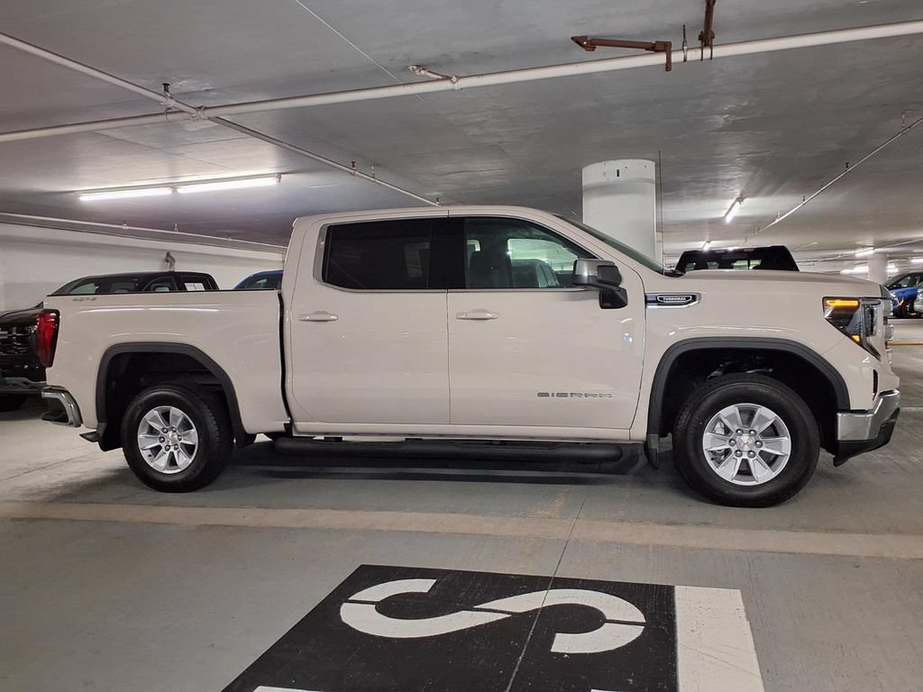 Used 2026 GMC Sierra 1500 SLE AWD/4WD image 4