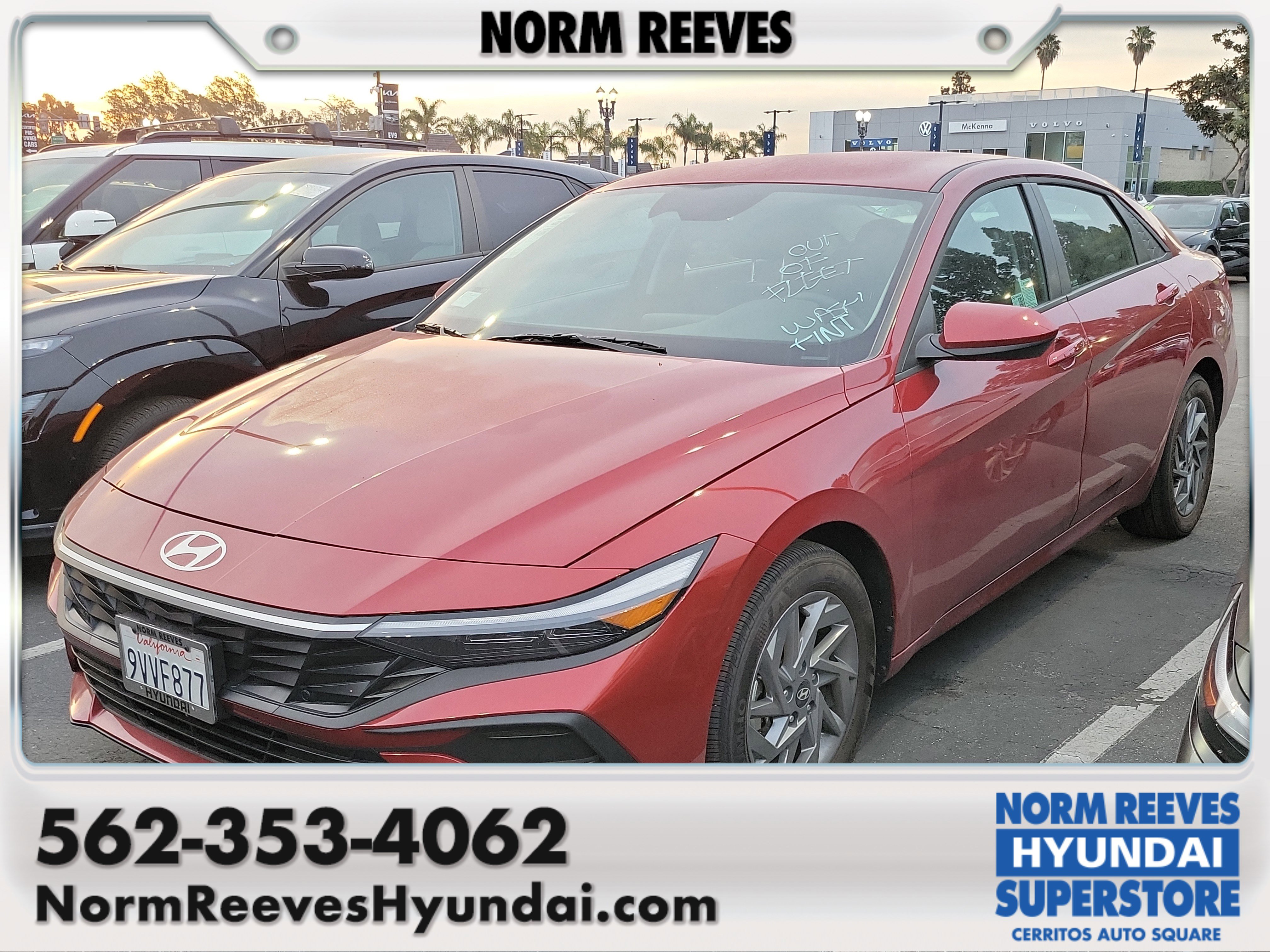 Used 2025 Hyundai Elantra Blue image 1