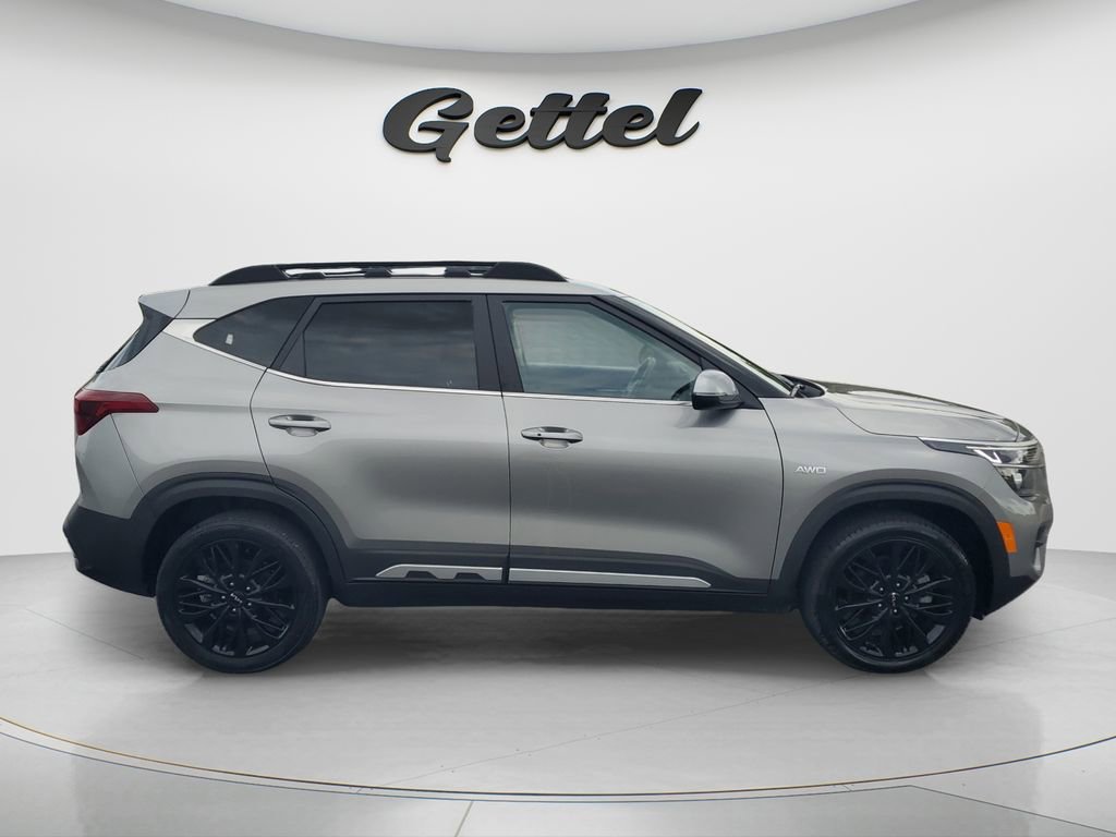 Used 2023 Kia Seltos Nightfall Edition AWD/4WD image 8