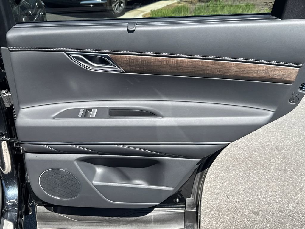 Used 2026 Genesis GV80 2.5T Select AWD/4WD image 16