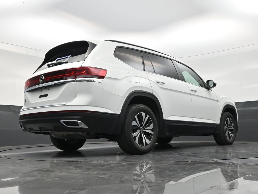 Used 2025 Volkswagen Atlas SE FWD image 24