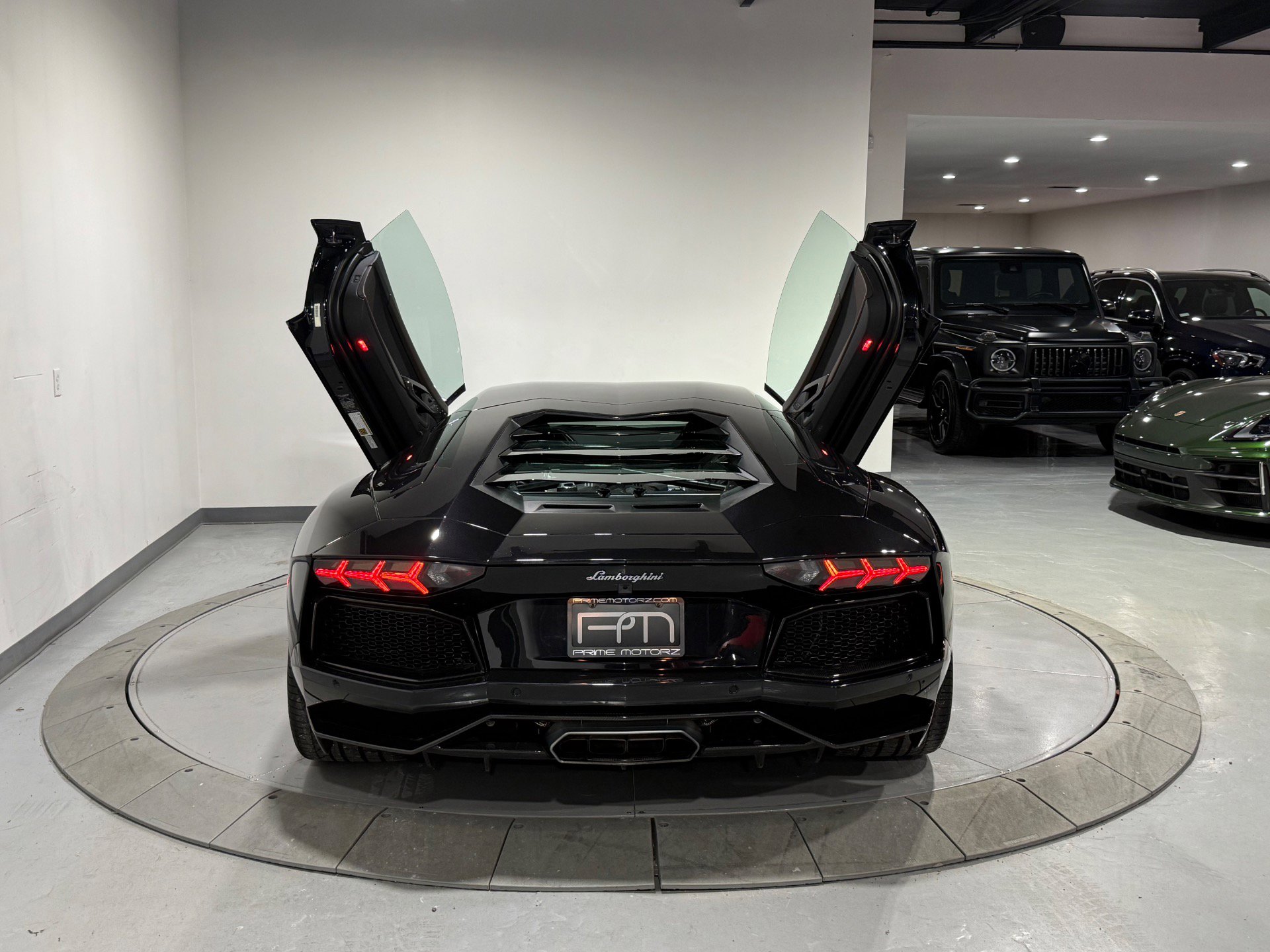 Used 2014 Lamborghini Aventador LP 700-4 image 33