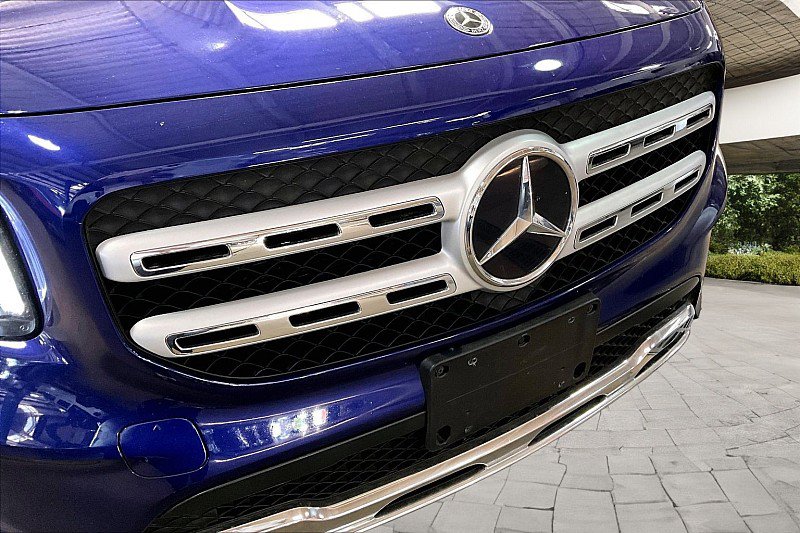 Used 2021 Mercedes-Benz GLB 250 w/ Premium Package image 23
