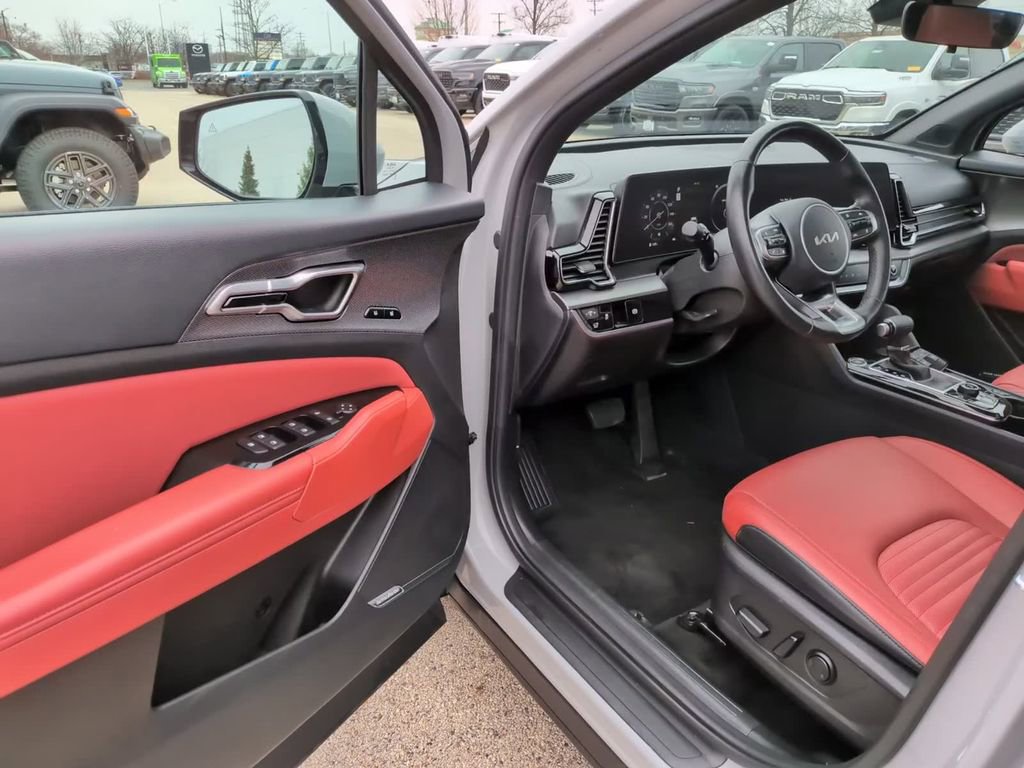 Used 2023 Kia Sportage SX image 19