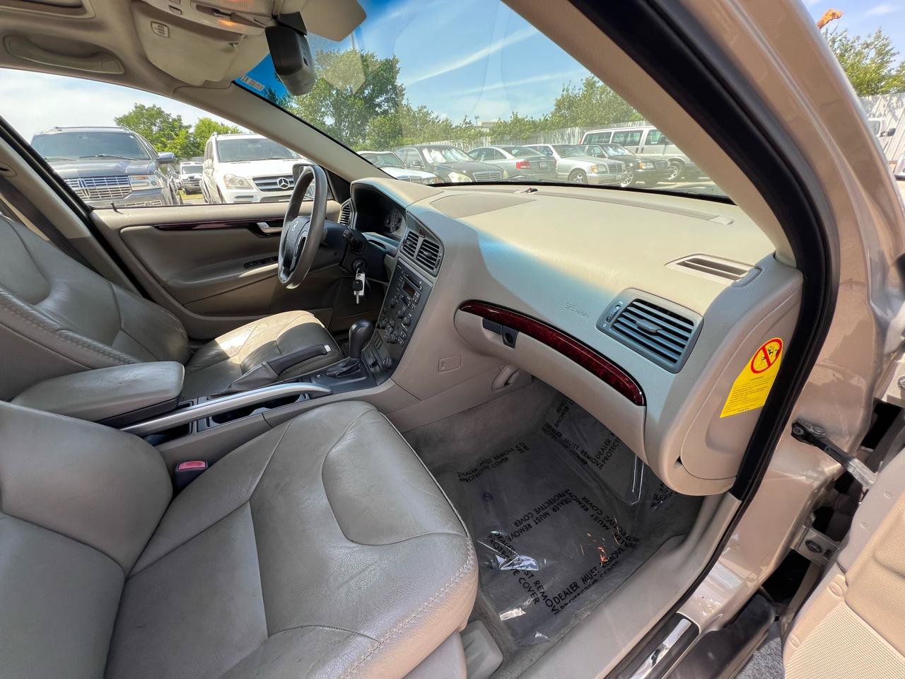 Used 2002 Volvo V70 Cross Country AWD/4WD image 29