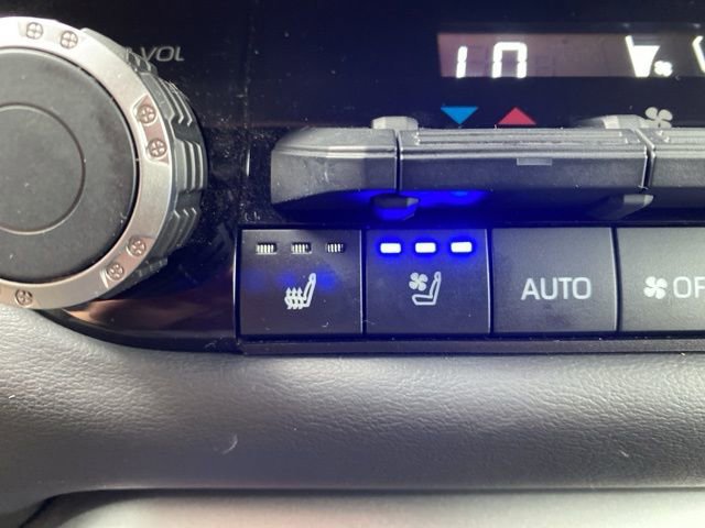 Certified 2025 Toyota Sequoia Platinum image 12