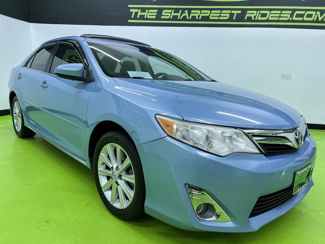 Used 2013 Toyota Camry XLE FWD image 2