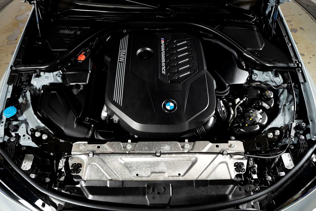 Used 2024 BMW M340i xDrive w/ Driving Assistance Package image 10