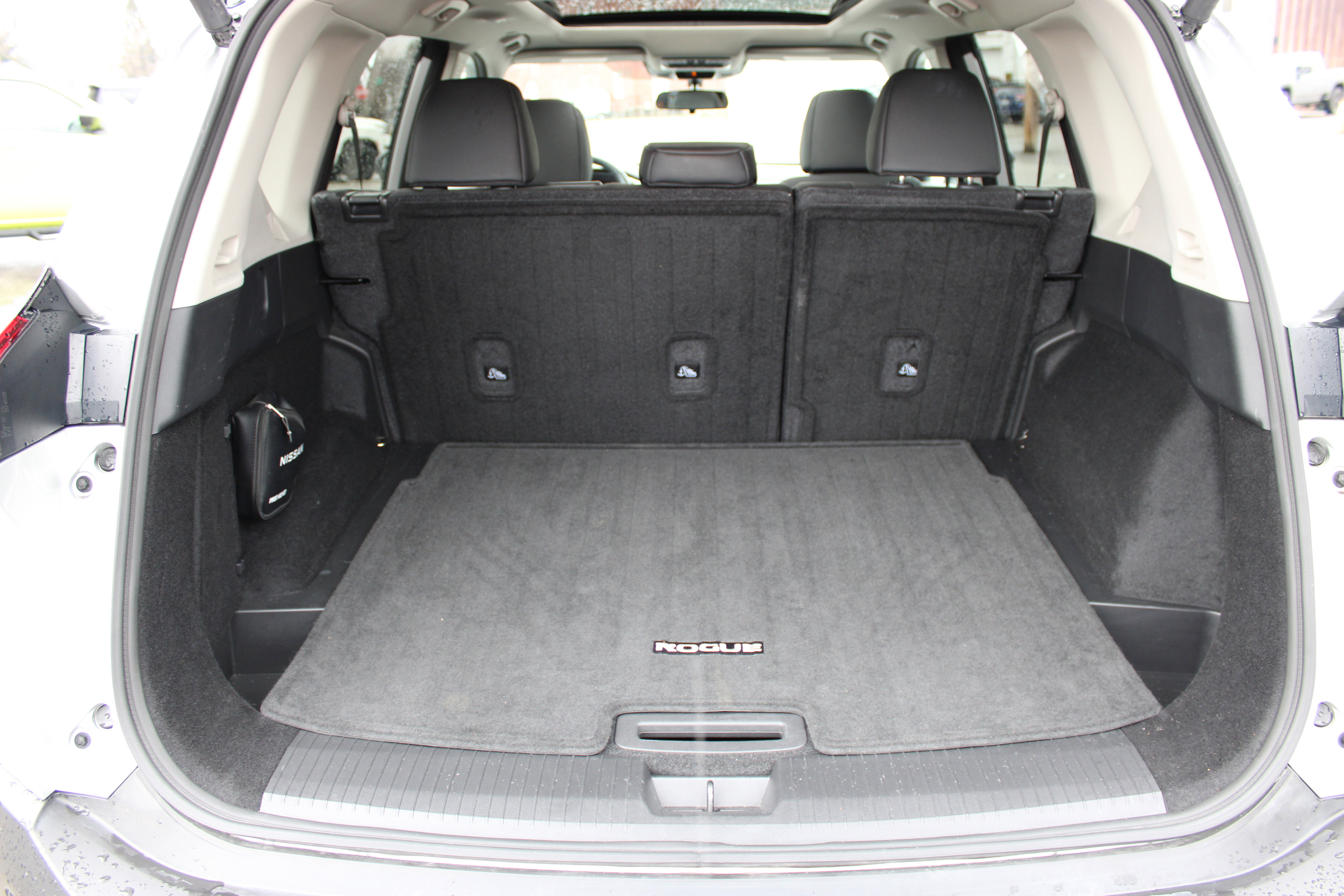 Certified 2023 Nissan Rogue SV w/ SV Premium Package AWD/4WD image 8