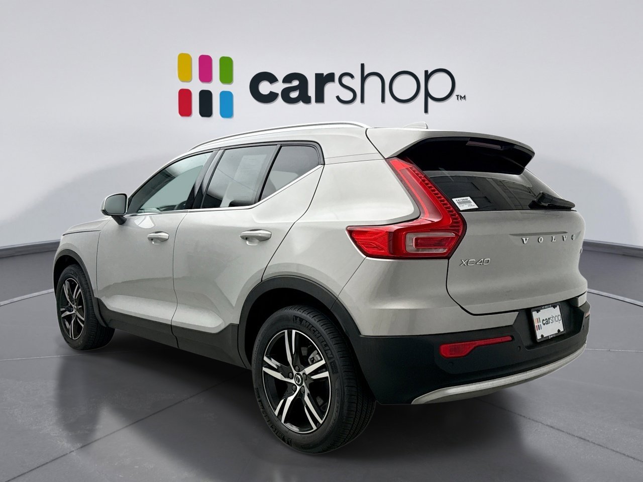 Used 2025 Volvo XC40 B5 Core AWD/4WD image 3