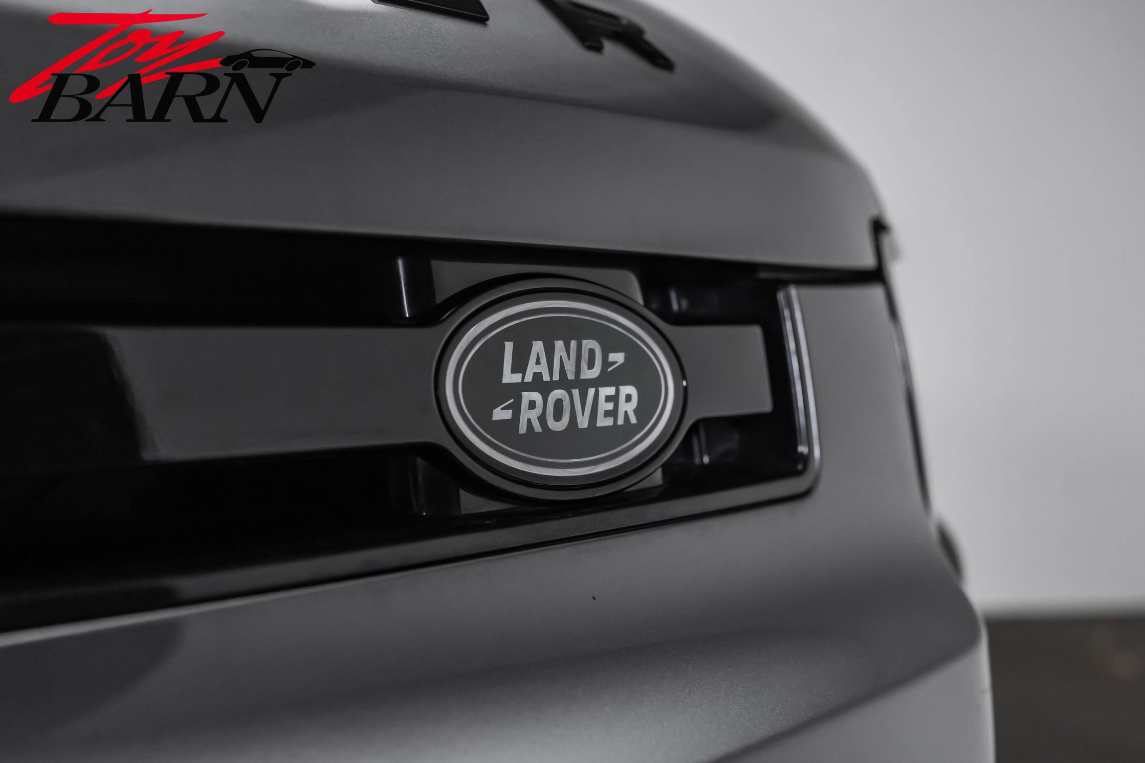 Used 2024 Land Rover Defender 110 S AWD/4WD image 10