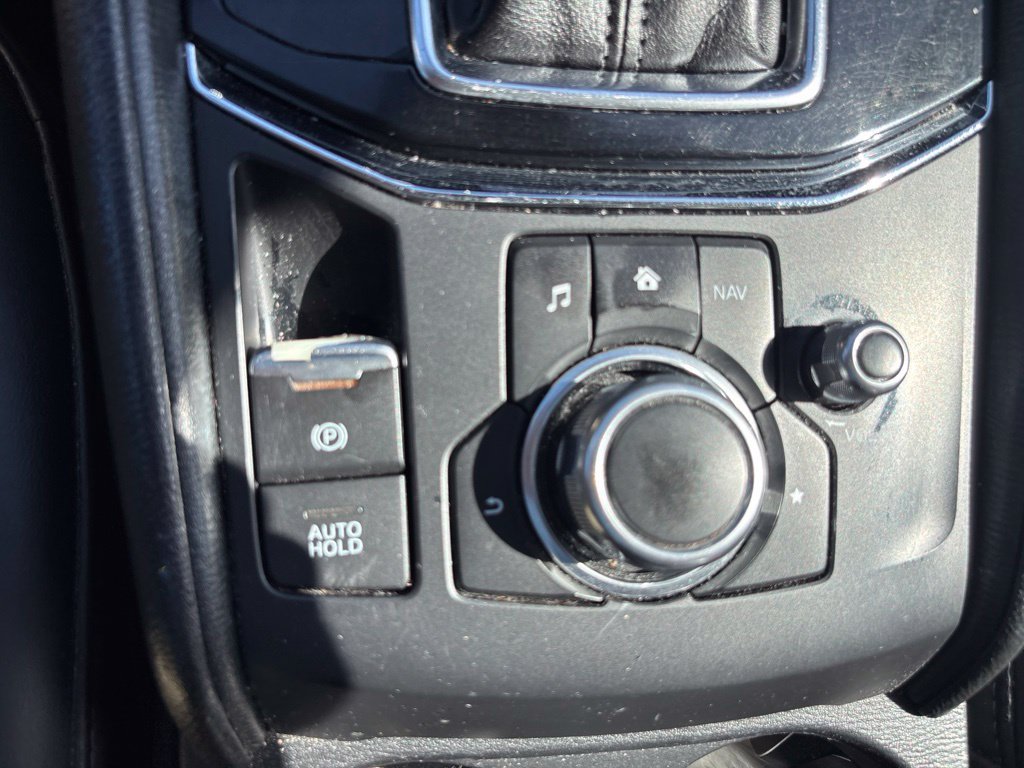 Used 2018 MAZDA CX-5 Touring w/ Preferred Equipment Package FWD image 28