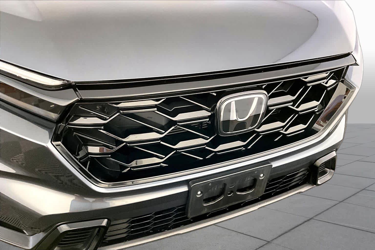 Used 2024 Honda CR-V Sport image 32