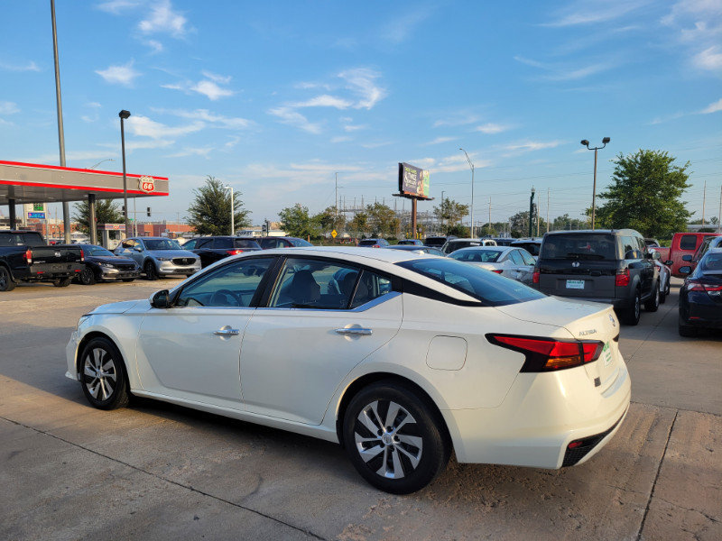 Used 2020 Nissan Altima 2.5 S FWD image 5