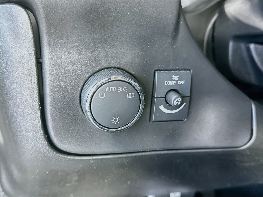 Used 2021 Chevrolet Express 2500 RWD image 24