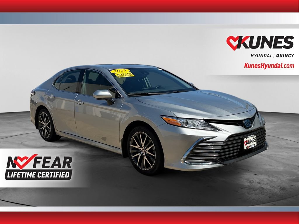 Used 2023 Toyota Camry XLE w/ Cold Weather Package FWD image 1