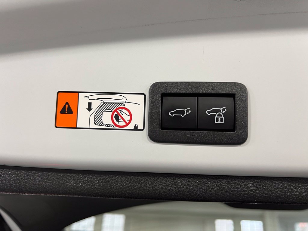 Certified 2025 Toyota Corolla Cross XLE w/ Convenience Package AWD/4WD image 43