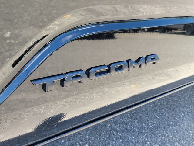 Used 2024 Toyota Tacoma TRD Off-Road AWD/4WD image 7