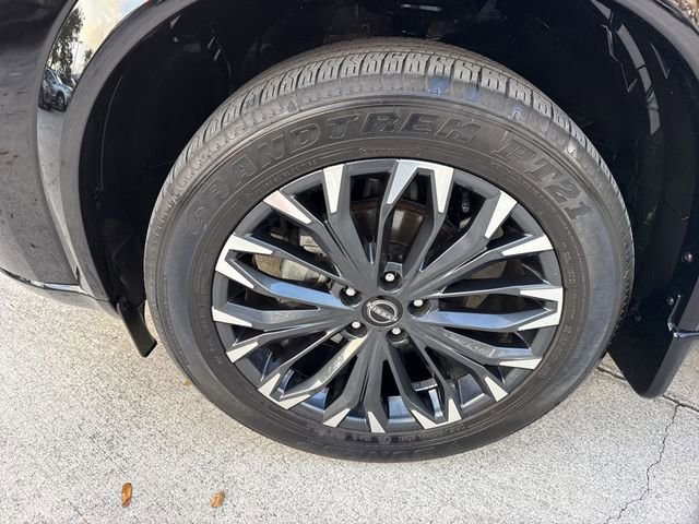 Used 2024 Nissan Rogue Platinum w/ Platinum Premium Package image 10