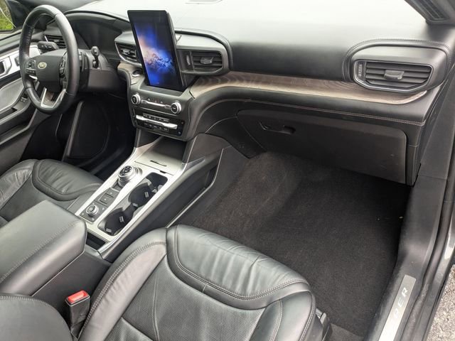 Used 2020 Ford Explorer Platinum w/ Premium Technology Package AWD/4WD image 25