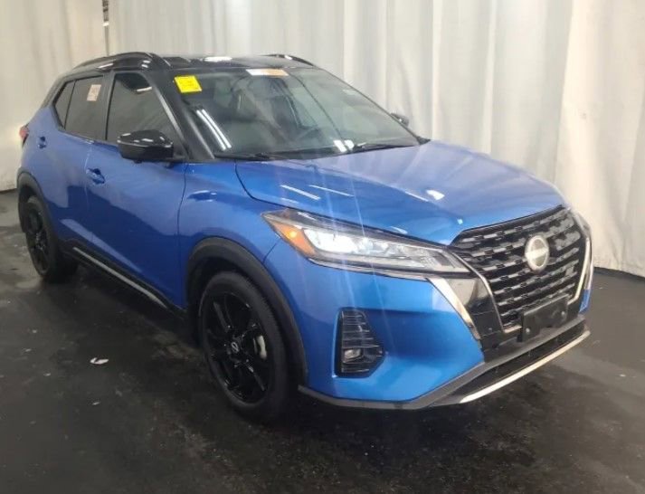 Used 2024 Nissan Kicks SR w/ SR Premium Package FWD image 5