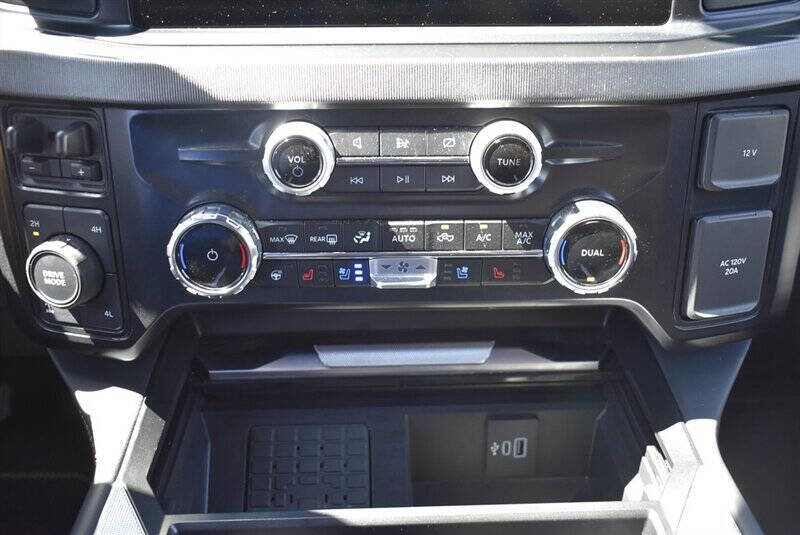 Used 2024 Ford F350 Platinum image 19