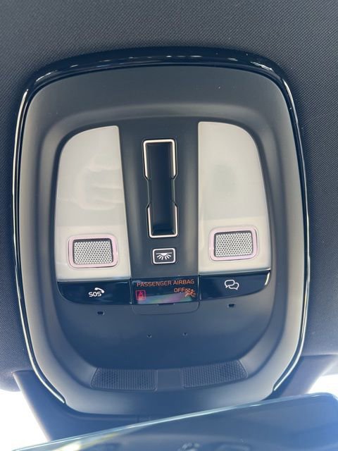 New 2026 Volvo XC90 B6 Plus w/ Protection Package Premier AWD/4WD image 19
